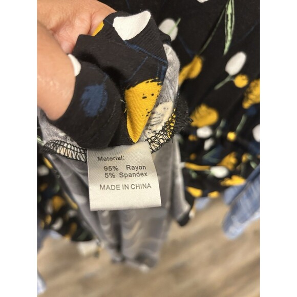 Simiar Fariry Women’s Size Medium Knit Tulip Floral Black Multicolor Midi Dress - Picture 5 of 9